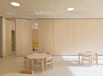 *킨더가든 [ Bee Unit / SVET VMES ] Kočevje Kindergarten