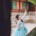 저는 제일처음했던 촬영이 한복촬영이었구 지금까지도 제일 많이한 촬영이에요 뚝딱거릴때도(?)있지만 그나마 제일자신있구^^* 한복도... 