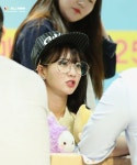 비니 안경쓴짤좀 주세요 ㅠ