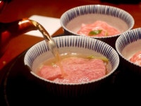 美食一餐에 있는 핀