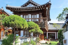 “천년의 전통과 현대의 편안함” 특별한 힐링의 전통 한옥 숙소 2곳