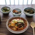 Instagram의 여나테이블✨ 집밥 홈카페님: “_ 소고기국밥 한그릇 뜨끈뜨끈🔥 힘나는 한주 보내세용🙌🏻 _ #여나테이블#소고기국밥#얼큰소고... 