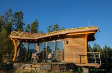 지붕위의 야생화가 만발한 힐링하우스 | 온실