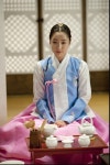 인수대비에서 열연했던 아이돌 그룹 티아라의 함은정입니다. 입고 있는 한복도 이쁘죠?^^ (With images) | Korean traditional... 