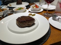 장스테이크 - 도산공원 스테이크 / 바베큐 | 맛집검색 망고플레이트 | 식품 아이디어, 스테이크, 바베큐
