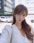 러블린さんはInstagramを利用しています:「#아도라 #러블린 날이 너무 좋은 요즘 가을이구나💕🍂」
