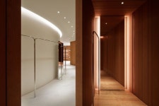 Introducing new store concept with Omotesando flagship - © Jil Sander | 인테리어, 라운지, 치과