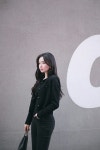 윤지