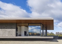 *조립식 비치하우스-[ Stuart Tanner architect ] A Semi-Modular Beach House | Concrete house, Prefabricated architecture, Beach... 