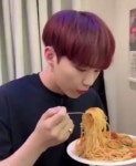 🦌 호시야 너 뭐 먹어?? 🐯 어? 아, 스파게티 ㅋㅋㅋㅋㅋㅋ  진짜 이 영상 한번쯤을 봤을법한 영상인데, 봐도봐도 귀여운영상이에요ㅜㅜ  (출처... 