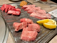 美食一餐에 있는 핀