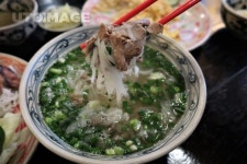 베트남 쌀국수  Yanggiri, 사진, 베트남, 쌀국수, 국수, 육수, 면발, 면요리, 야채, 젓가락, 고기, 전통, 음식, 배경 - 2020 | 음식, 음식 사진... 