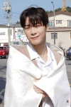 [문빈] 게스트하우스 사장님이 알고 보니 ‘인어왕자’?! : 네이버 포스트