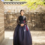 🌘이것이 모란나비 블루문 포스. (💕🙏사진 감사해요) #모란나비한복 #모란나비 #한복 #hanbok #레이스저고리 #레이스한복... 