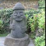 Pin page 돌하루방(dolharubang; it means grandfater made of stone) , Jeju ,Korea | 문신 아이디어, 그림, 서핑보드