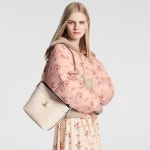 [루이 비통 공식] 락 앤드 워크 쿼츠 루이 비통의 제품: 락 앤드 워크 in 2025 | Vuitton, Louis vuitton, Parisian chic