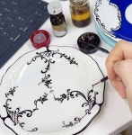 후 페인팅 골드 디자인이 메인이라 먼저 했어요 #goldwork #freestyle . . . #포슬린 #포슬린아트 #포슬린페인팅 #포슬린수업 #포슬린공방... 