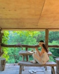 🌬⛰ 동남아 치앙마이가 떠오르는 산장 카페 🍃🍵 한눈에 보이는 마운틴 뷰에 지붕 위에서 처마 밑으로 토도독 내리는 비 같은 물줄기... 