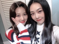Épinglé par kpop._xo sur BlingBling [블링블링]