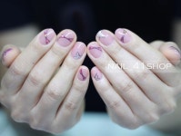 이쀼게 기르셔셔 뵈어요!!ㅋㅋ츌장 잘다녀오소서~~ @nail_41shop #41샵 #네일디자이너지니 #지니네일 #네일 #네일아트 #41shop #젤네일... 