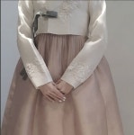 안녕하세요 청담 이승현한복입니다. 오늘 소개해드릴 한복은 신부님들이 가장 좋아하시는 레이스한복입니다... | 웨딩 스타일, 전통 드레스, 패션... 