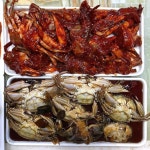 Pin page Instagram의 인생식탁님: “#청정게장촌 실속세트(간장게장+양념게장+갓김치+갈치속젓+김)로 한상 푸짐하게 차리기🐷 여수돌게장골목... 