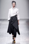 아가 노 비치 봄 / 여름 2015 레디 투웨어 - #노 #레디 #봄 #비치 #아가 #여름 #투웨어 | Fashion, Fashion week, Ready to wear