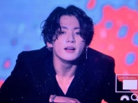 Pin page ONE REASON 원리즌 on Twitter | Bts concert, Jungkook, Concert