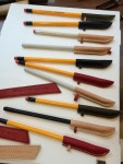 Pin page leather pen case | 가죽공예, 삽화