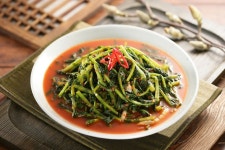 열무김치 (Baby radish kimchi) | Radish kimchi, Korean dishes, Ethnic recipes