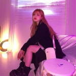 유혜지헤어스튜디오 | Pin page 유혜지 в Instagram: «피드가 네온네온하네📀» | Cute korean girl, Girls makeup, Korean girl
