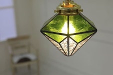 빛의 마법, 스테인드 글라스 디자인 | 유리 공예, 스테인드 글라스 디자인, 유리 촛대