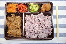 CU 신제품 한정판매 ‘횡성한우 불고기정식 도시락’ 먹어봄.