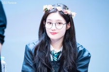 연홍패션 유한회사(Yeonhong fashion Inc.) | 주홍물방울 on Twitter in 2020 | Chaeyeon, Yoona, Jung chaeyeon