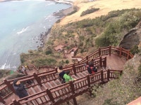 성산일출봉 하산길 | 아름다운