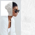 공간은 3층의 브랜딩 공간이다.  독특하게 4층으로 입장하는 이 곳을... 시즌 ‘센터피스’들을 만나볼 수 있다. 공간 곳곳을 살펴보면 묵직한... 