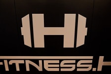 100평 헬스장인테리어 피티샵공사 휘트니스클럽 시공전문 업체 비용견적문의 - 2021 | 헬스장 인테리어, 체육관, 인테리어