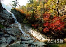 금강산의 단풍계절 (2)-《조선의 오늘》 | 풍경 사진, 사진, 아름다운