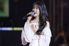 [190517] 연세대 아카라카 아이유 직찍 by 달빛마차