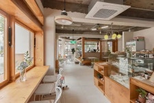 화이트&우드톤 한국 전통미를 살린 30평 브런치카페 인테리어 (일산 정발산동)