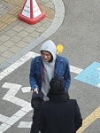 Ghim của avril trên 더 좋아 리얼루 trong 2024