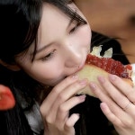 Mina에 있는 minguin9님의 핀 - 2025 | 미나