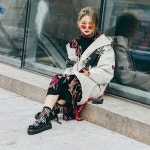 137 Likes, 1 Comments - 닥터마틴에어웨어코리아 (@drmartenskr) on Instagram: “AW18 SFW STREET. 이번 시즌 새롭게 선보이는 지블리우스... 