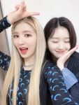 Pin page Pin by kpop._xo on BlingBling [블링블링] | Bling, New twitter, Girls 4