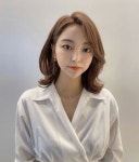 Pin page 가로수길미용실 준오헤어 신사역세로수길점 혜성 on Instagram: “애매한 기장에서도 손질편하게, 머리를 기르는 과정에서도 예쁜... 
