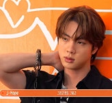 💃🕺 #은밀한공간에서 #주유소를지나 #푸른바다까지 🗺🚗💨🌊☀️ | Kim seokjin, Jin photo, Bts jin