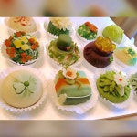 Pin page Wagashi. Japanese sweet에 있는 Lynn Yang님의 핀 | 플라워 케이크, 떡