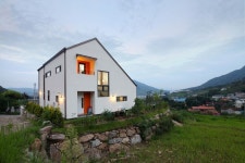 주택설계전문 디자인그룹 홈스타일토토 의 남양주 이강하우스 - 교사의 은퇴계획 1호, 자연속에 집짓기 - 2020 | 집 짓기, 현대 주거 건축, 집... 