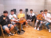 👏🏻  멤버들이 추천 한 곡들 List 공개! 오늘 밤 씐나게 듣고 주무시길 바라요🌙  #더이스트라이트 #TheEas… | Talk show, Gym