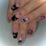 합정네일 💅🏽르미네일💅🏽 on Instagram: 요청하신 스킨톤... 5 #비비안네일 #힙한네일 #에어브러쉬네일 #스텐실네일... 